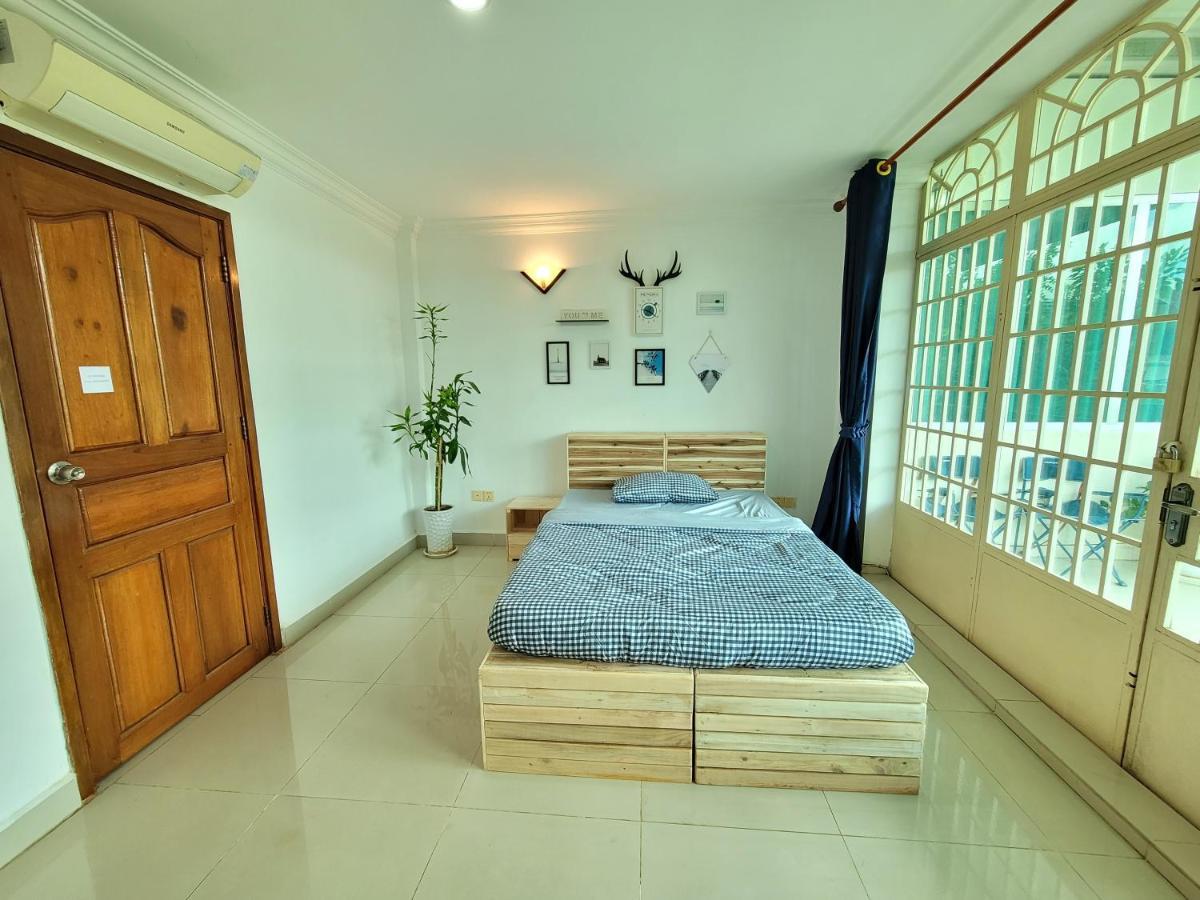 מלון Yana House פנום פן מראה חיצוני תמונה